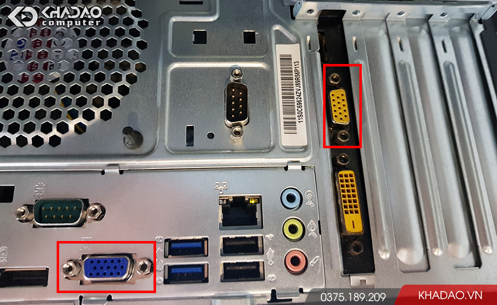 Cổng VGA của mainboard giống với cổng VGA của card màn hình